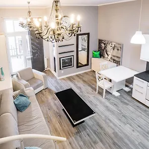 apartament-glamour-konarskiego-wawelofts.krakowhotelspoland.com/